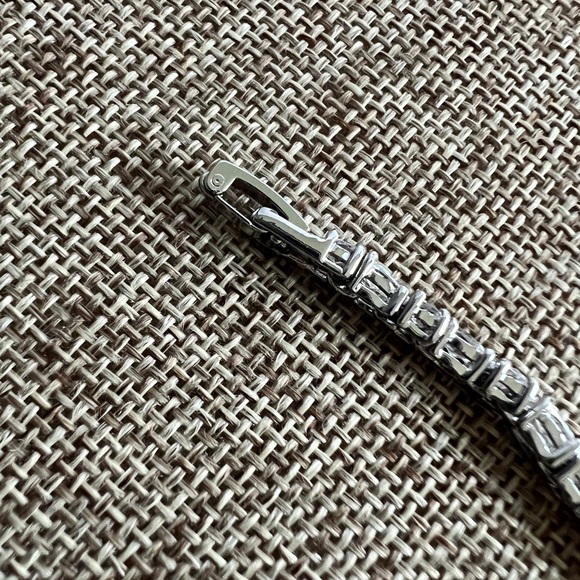 Swarovski Clear Crystal Tennis Bracelet Silver 7.5” - Picture 4 of 6